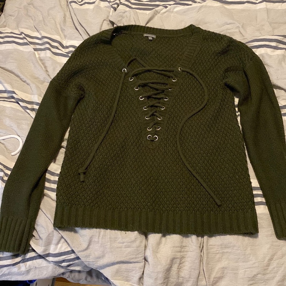 Small cream sweater